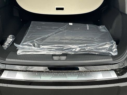 New 2026 Nissan Rogue SV AWD/4WD image 16