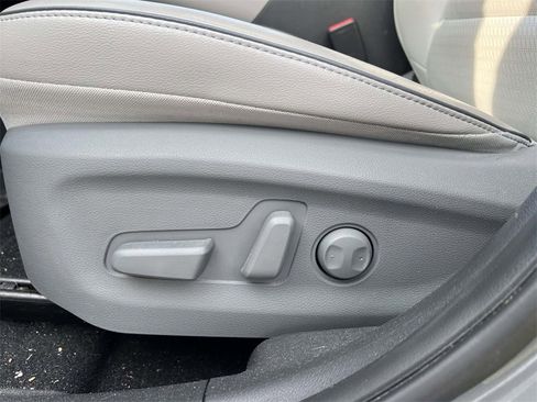 Used 2019 Hyundai Kona Limited w/ Cargo Package image 18