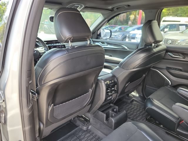 Used 2021 Jeep Grand Cherokee L Laredo AWD/4WD image 13