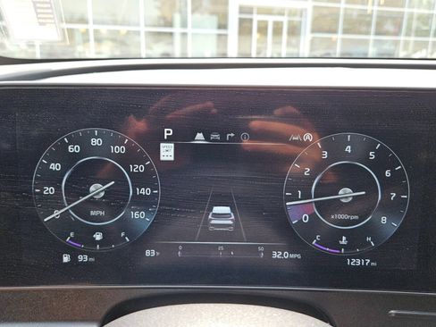 Certified 2025 Kia Sportage SX FWD image 30