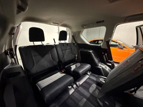 Used 2014 Lexus GX 460 w/ Premium Package AWD/4WD image 32