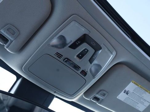 Used 2020 Toyota Sienna XLE Premium image 27