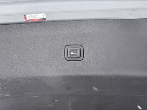 Used 2021 Buick Enclave Premium image 22