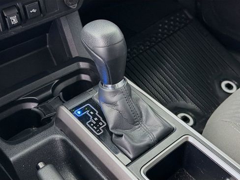 Used 2022 Toyota Tacoma SR5 image 18