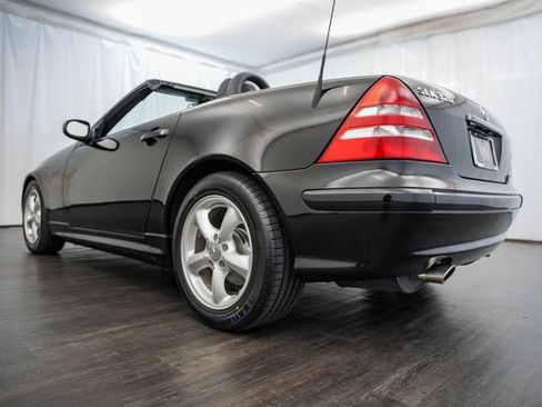 Used 2003 Mercedes-Benz SLK 320 image 25