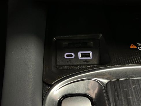 Used 2022 Buick Enclave Essence w/ Experience Buick Package image 62