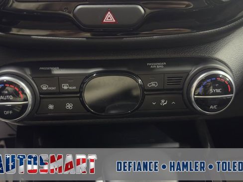 Used 2024 Kia Soul EX image 21