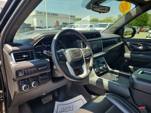 Used 2021 GMC Yukon Denali w/ Denali Ultimate Package AWD/4WD image 16