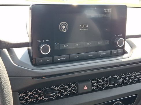 Certified 2023 Honda Accord LX image 17