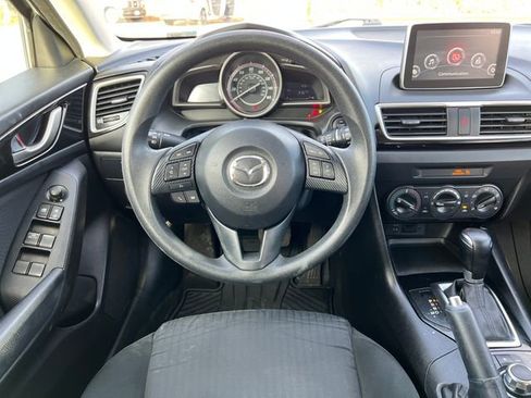 Used 2015 MAZDA MAZDA3 i Sport image 12
