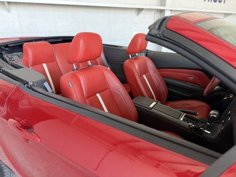 Used 2010 Ford Mustang GT RWD image 24