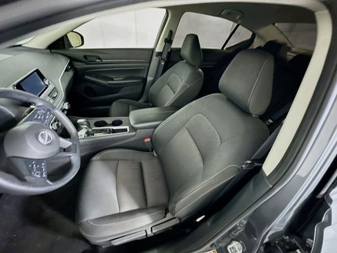 Used 2023 Nissan Altima 2.5 S FWD image 13