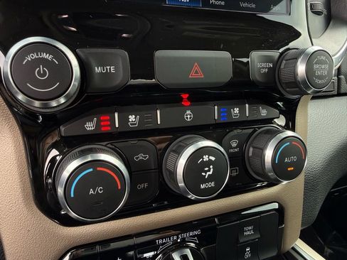Used 2022 RAM 1500 Laramie w/ Trailer Tow Group image 23