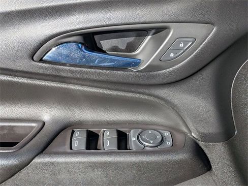 Used 2018 Chevrolet Equinox LT image 15