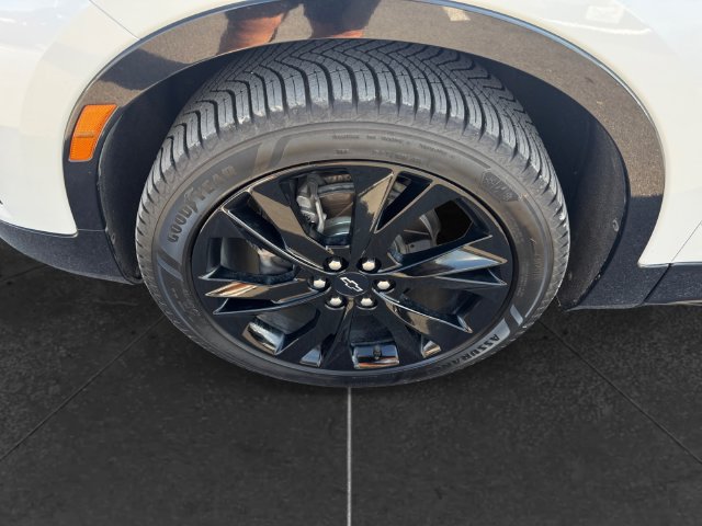 Certified 2021 Chevrolet Blazer RS w/ Enhanced Convenience Package FWD image 9
