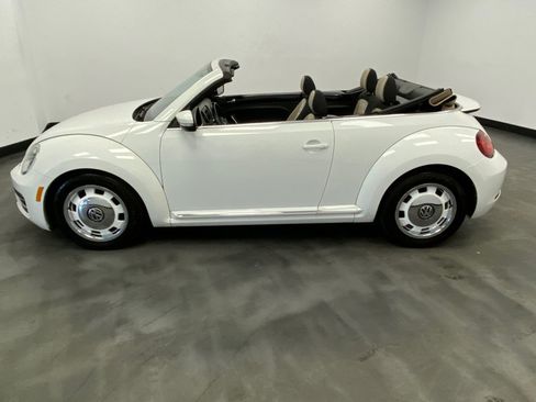 Used 2018 Volkswagen Beetle 2.0T Coast FWD image 4