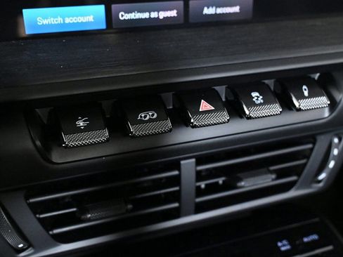 Certified 2025 Porsche 911 GTS image 27