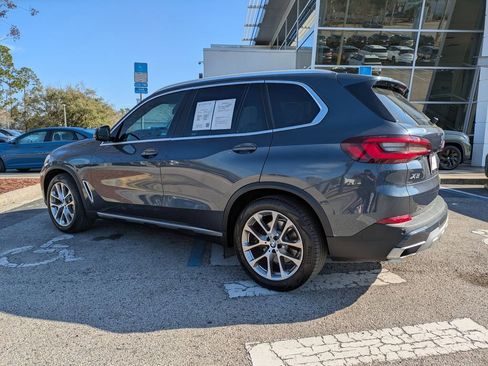 Used 2021 BMW X5 xDrive40i w/ Premium Package image 4