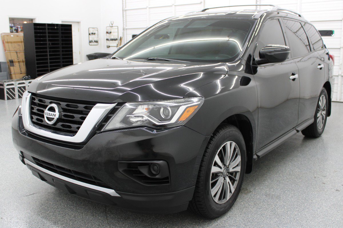 Used 2020 Nissan Pathfinder S FWD image 3