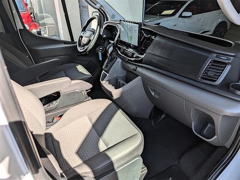 Used 2024 Ford Transit 350 XLT RWD image 4