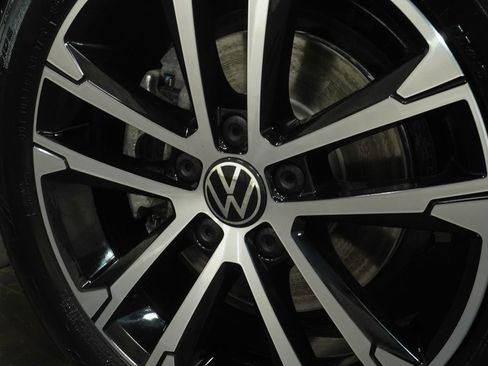 Used 2026 Volkswagen Jetta Sport FWD image 8