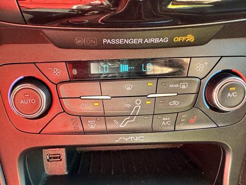 Used 2016 Ford Focus ST w/ Equipment Group 402A image 22