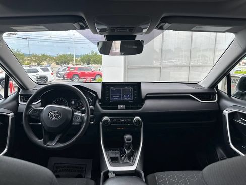 Certified 2021 Toyota RAV4 XLE w/ Convenience Package AWD/4WD image 20