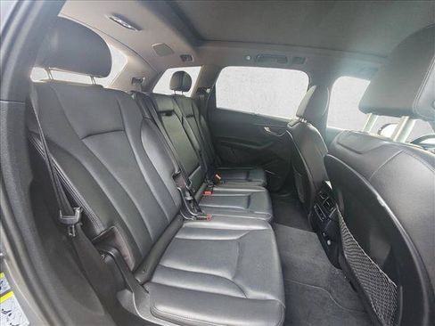 Used 2018 Audi Q7 3.0T Premium Plus w/ Premium Plus Package AWD/4WD image 19