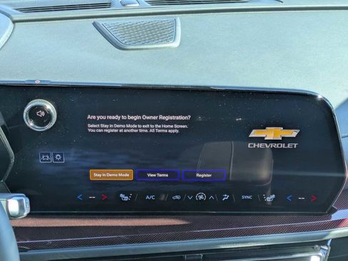 New 2026 Chevrolet Traverse Z71 w/ Enhanced Driving Package AWD/4WD image 27