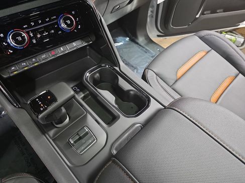 New 2026 GMC Sierra 1500 AT4 w/ AT4 Premium Package AWD/4WD image 26