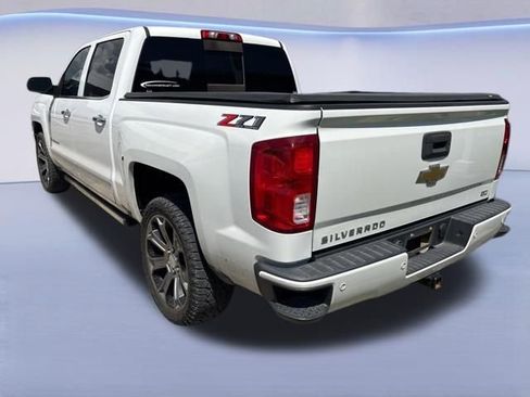 Used 2018 Chevrolet Silverado 1500 LTZ Z71 w/ LTZ Plus Package image 10