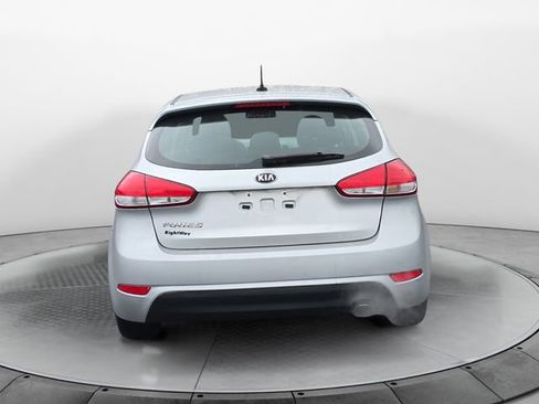 Used 2018 Kia Forte LX image 4