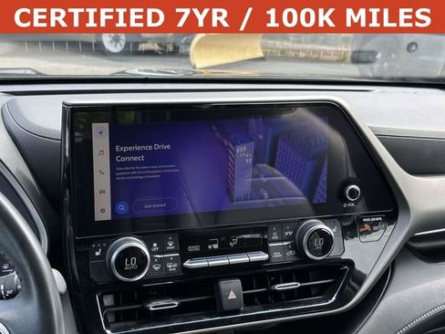 Used 2023 Toyota Highlander XLE AWD/4WD image 20