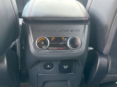 Certified 2025 Ford Explorer ST image 28