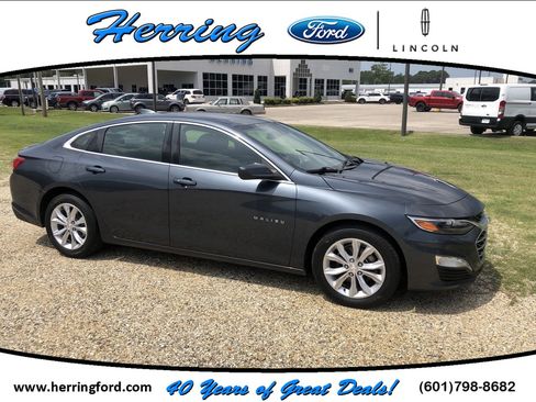 Used 2021 Chevrolet Malibu LT w/ Leather Package image 1