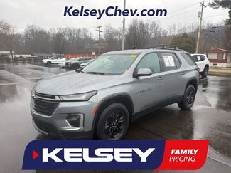 Used 2023 Chevrolet Traverse LT w/ Midnight/Sport Edition video 1