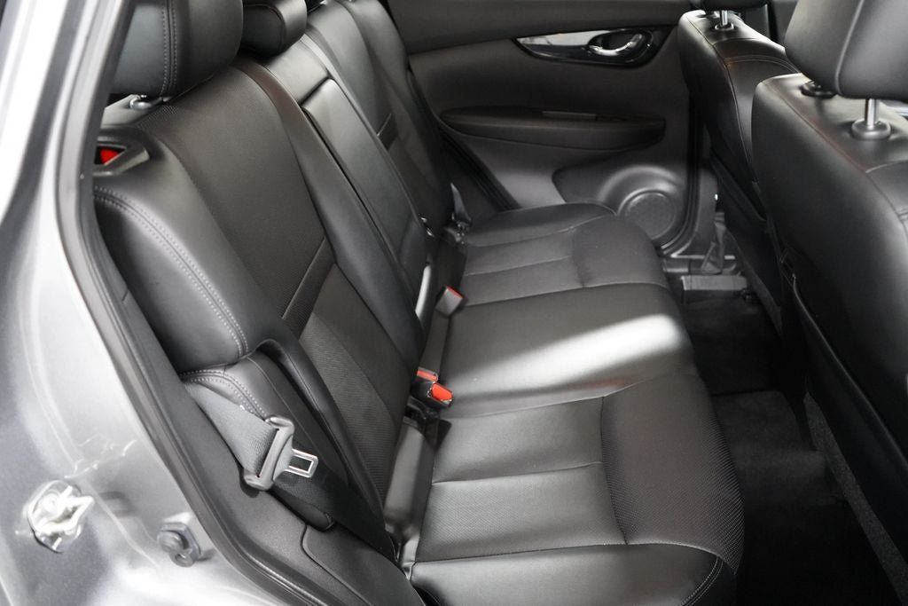 Used 2022 Nissan Rogue Sport SL AWD/4WD image 21