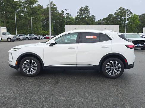 Used 2025 Buick Envision Preferred AWD/4WD image 6