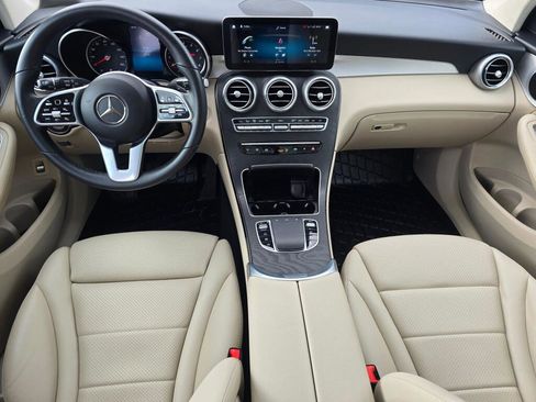 Used 2022 Mercedes-Benz GLC 300 image 17