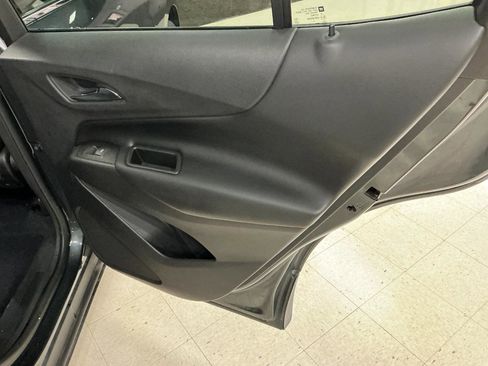 Used 2020 Chevrolet Equinox LT image 24