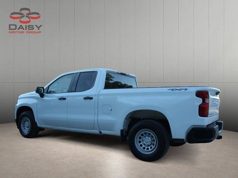 Used 2021 Chevrolet Silverado 1500 W/T w/ WT Value Package AWD/4WD image 7