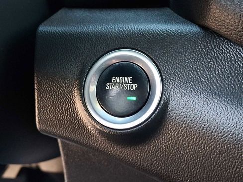 Certified 2022 GMC Terrain SLT w/ Infotainment Package II image 24