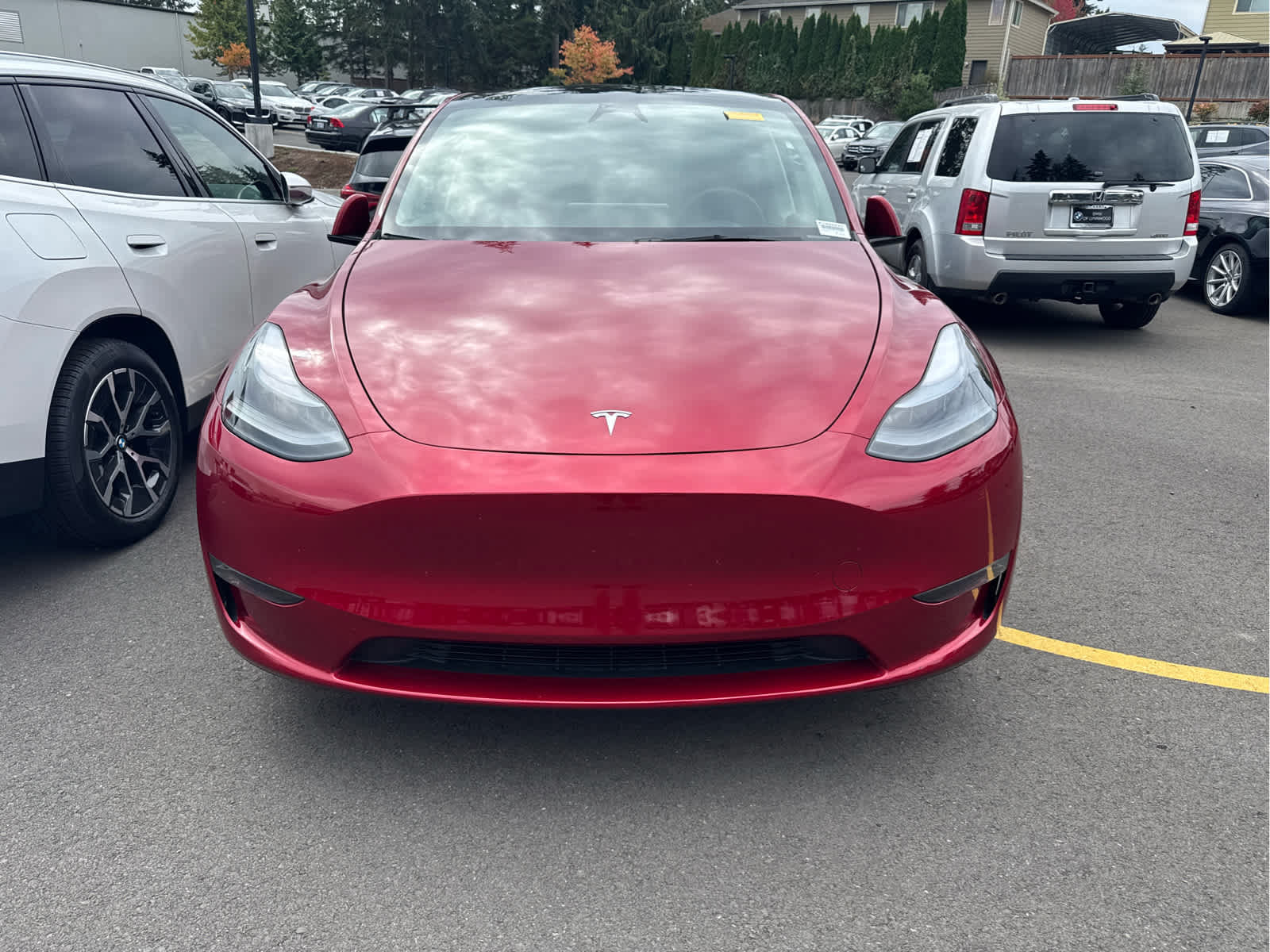Used 2024 Tesla Model Y Long Range AWD/4WD image 2