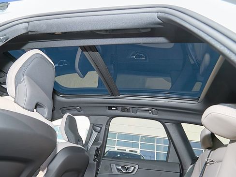 New 2026 Volvo XC60 B5 Plus w/ Protection Package Premier image 21