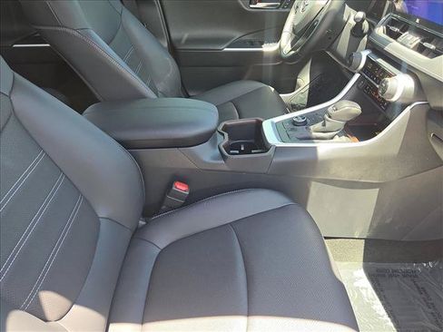 Used 2025 Toyota RAV4 Limited w/ Advanced Technology Package AWD/4WD image 22