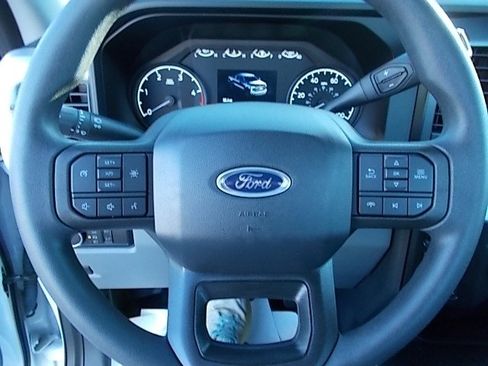 Used 2023 Ford F350 XL AWD/4WD image 9