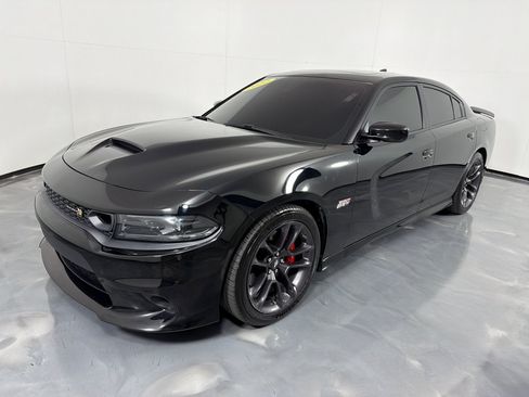 Used 2022 Dodge Charger Scat Pack w/ Harman/Kardon Audio Group RWD image 10