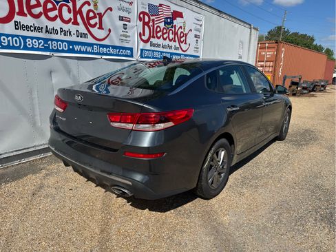 Used 2020 Kia Optima LX image 3