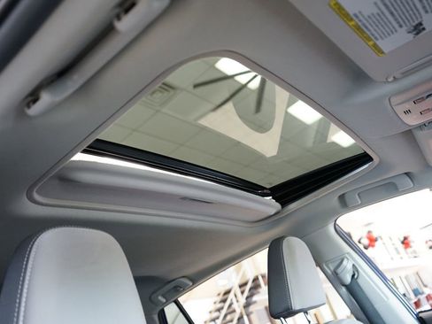 Used 2015 Toyota RAV4 XLE AWD/4WD image 9