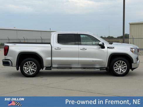 Used 2021 GMC Sierra 1500 SLT w/ SLT Premium Plus Package AWD/4WD image 3
